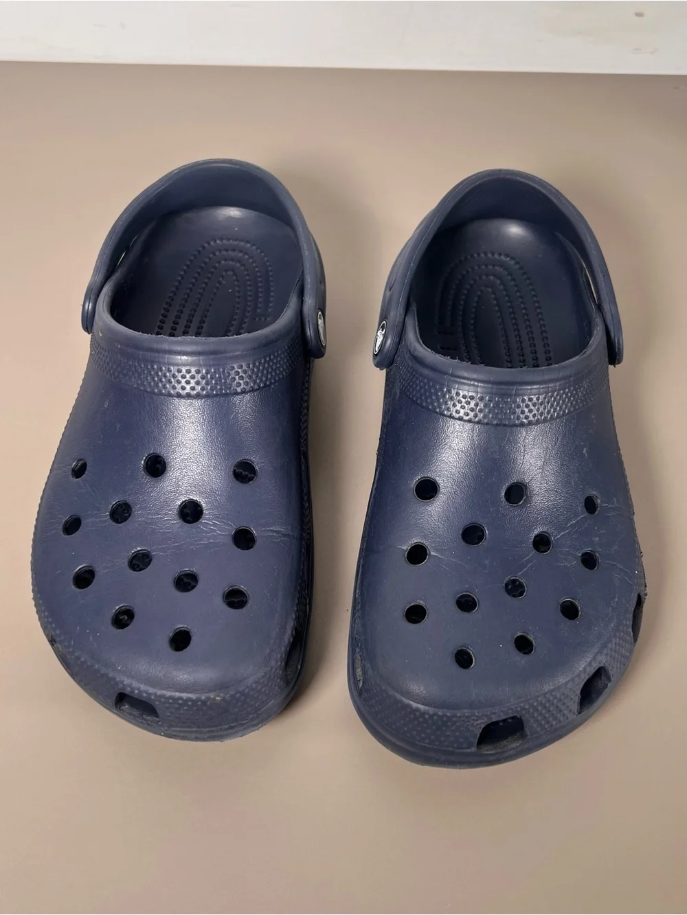 CROCS Blue Navy Classic Clogs  Unisex Kids Juniors Size 6